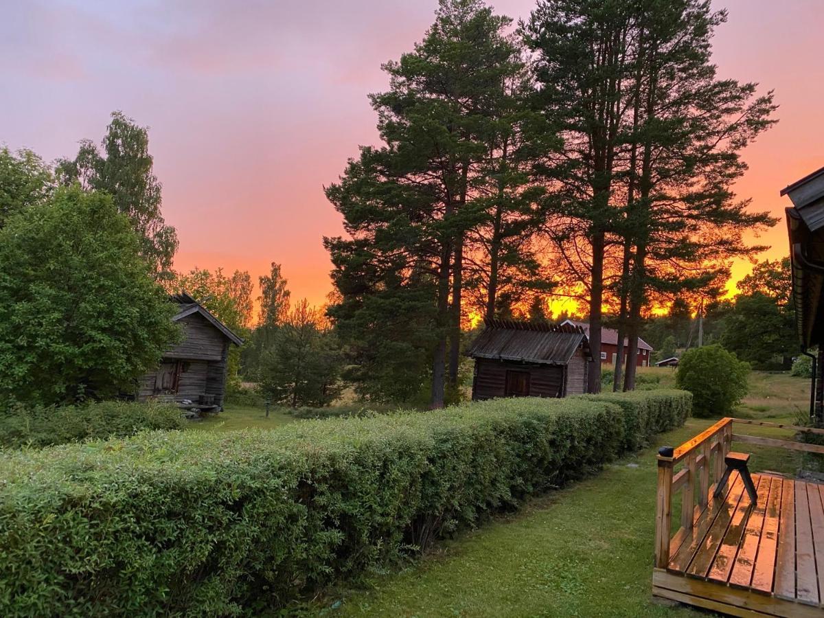 Beautiful 4-5 Persons Cottage In Alvdalen Blyberg 外观 照片